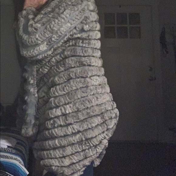 Fur jacket - Picture 10 of 10